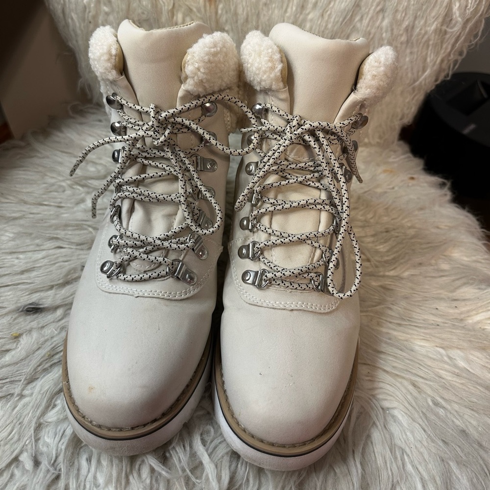 White Winter & Rain Boots with Plush Collar and Lace-Up Design